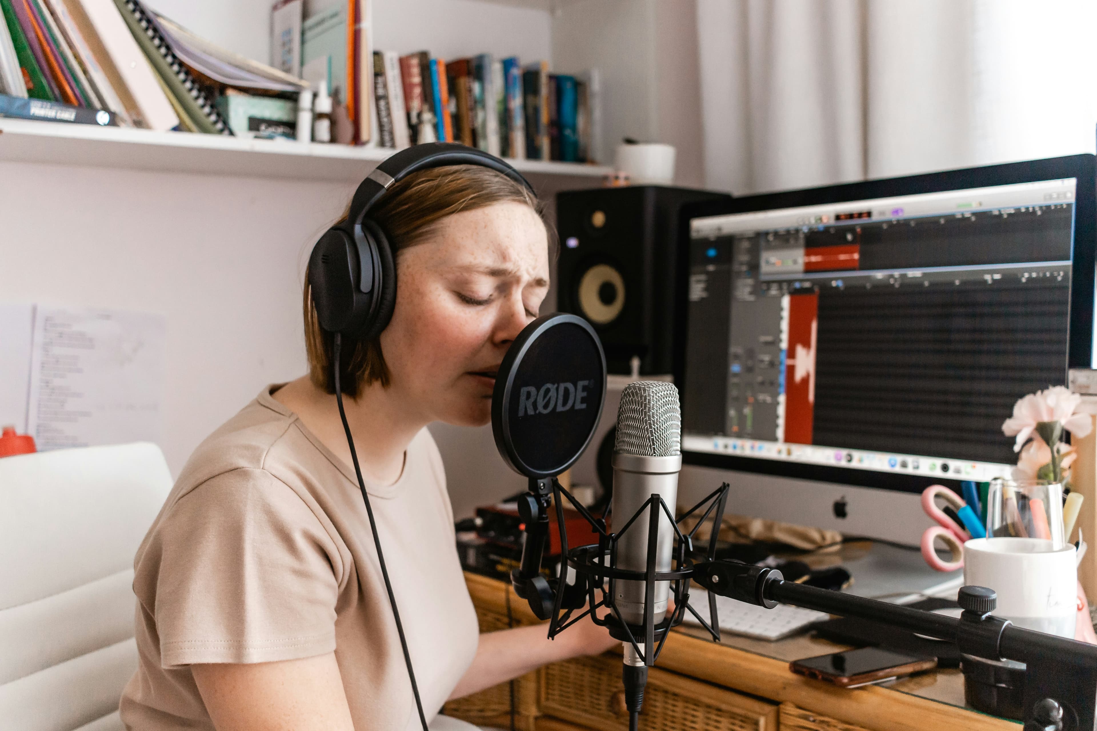 7 Mistakes Creators Make When Booking Their First Studio
